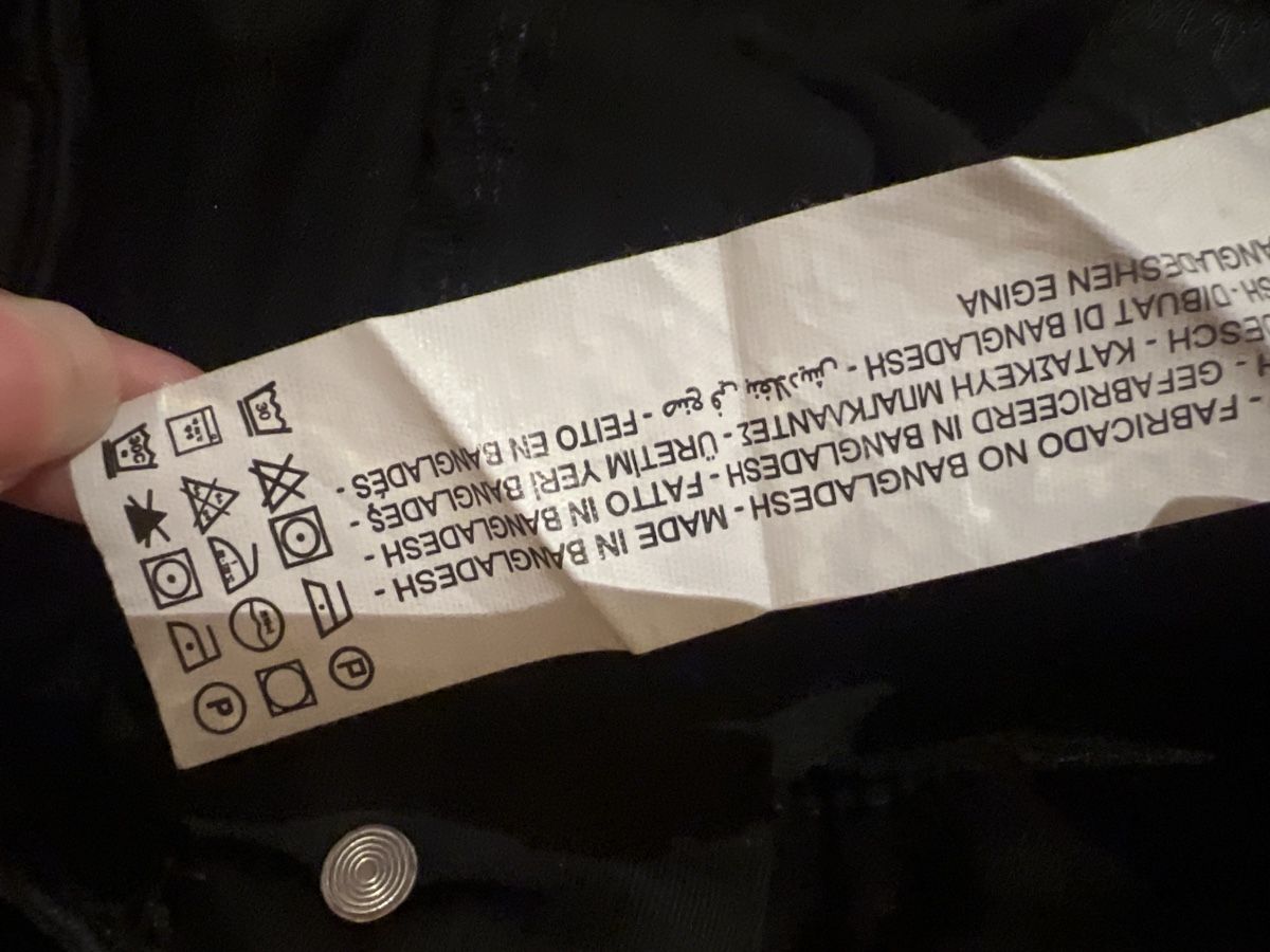 Bershka Jeans: Jeans Bershka EUR 36 – D'occasion à Oberengstringen par pri_c8jk 5