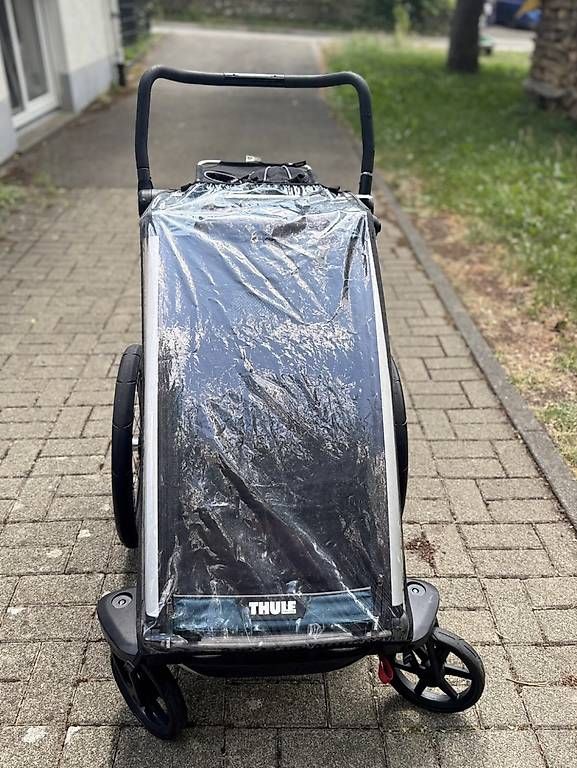 Rimorchi: Thule Chariot Cross Kinderanhänger/Buggy – Usato da Schaffhausen venduto da bal_29z2 1