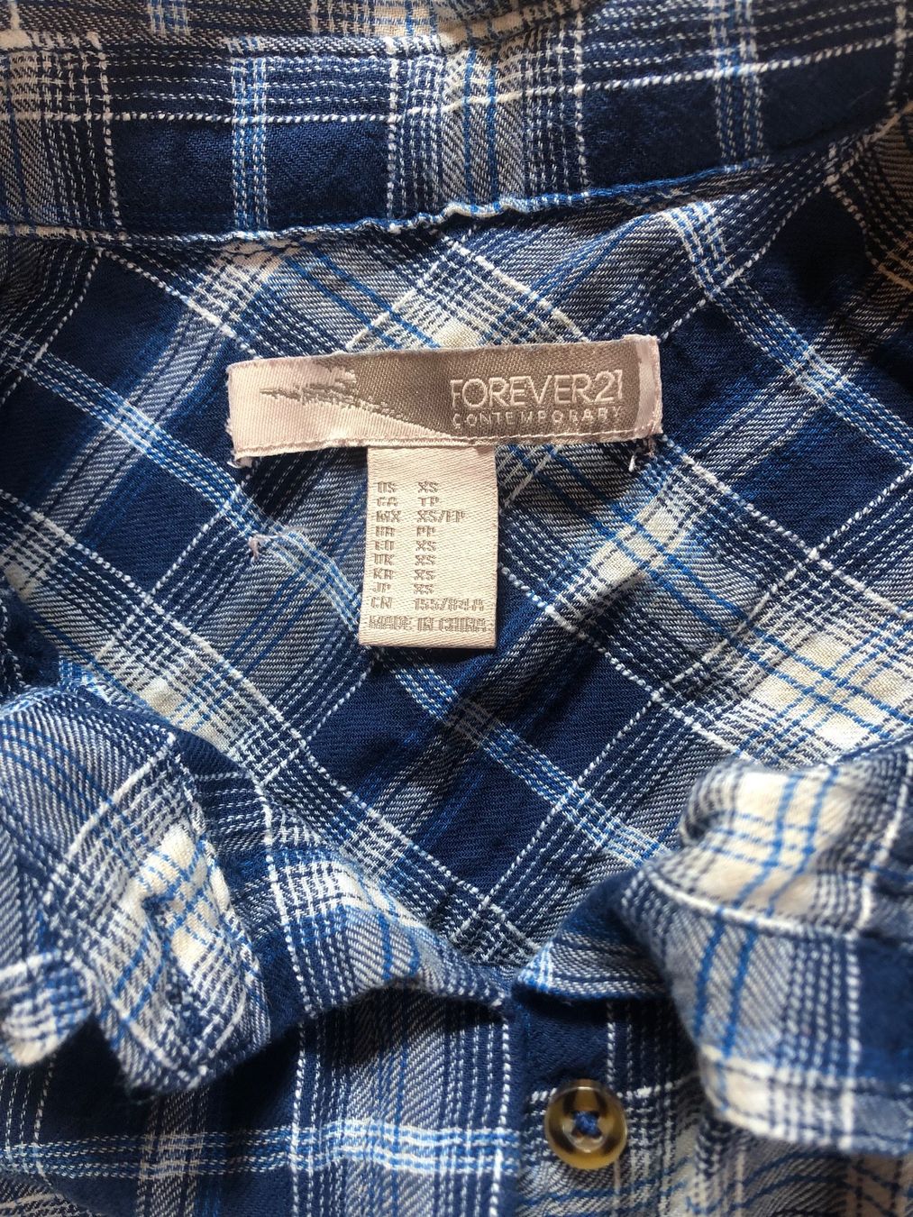 Camicette: Chemise bleue dos nu – Usato da Bulle venduto da sop_ct6x 4