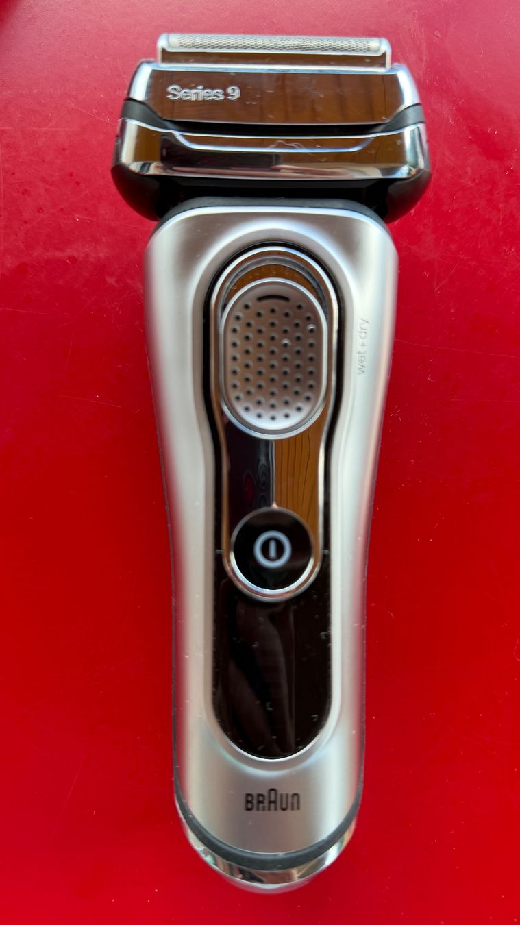 Braun Rasoi & Lamette da barba: Braun Series 9 Rasierer – Usato da Biel/Bienne venduto da martinrudolf 2