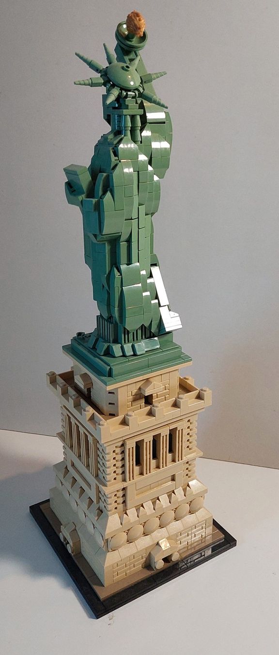 Alexander Kit di costruzioni: Lego Statue de la Liberté 21042 – Usato da Nyon venduto da tekkboy1968 1