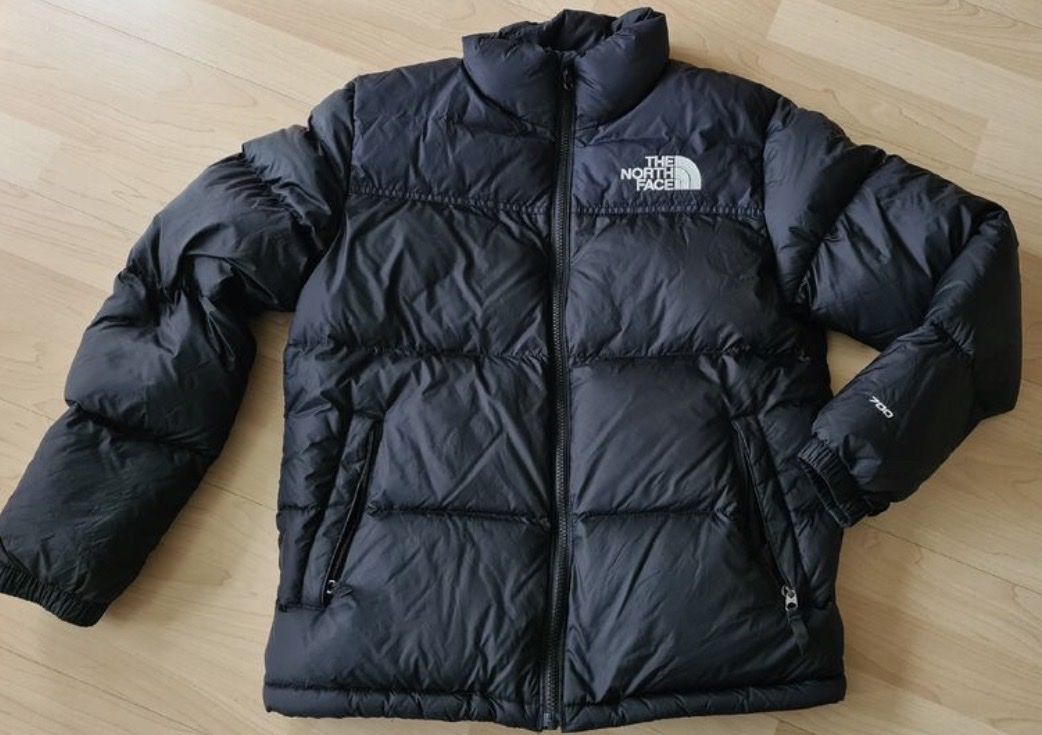 North Face Jacken: The North Face Daunenjacke – Gebraucht aus Erlenbach ZH von Sinichi 1