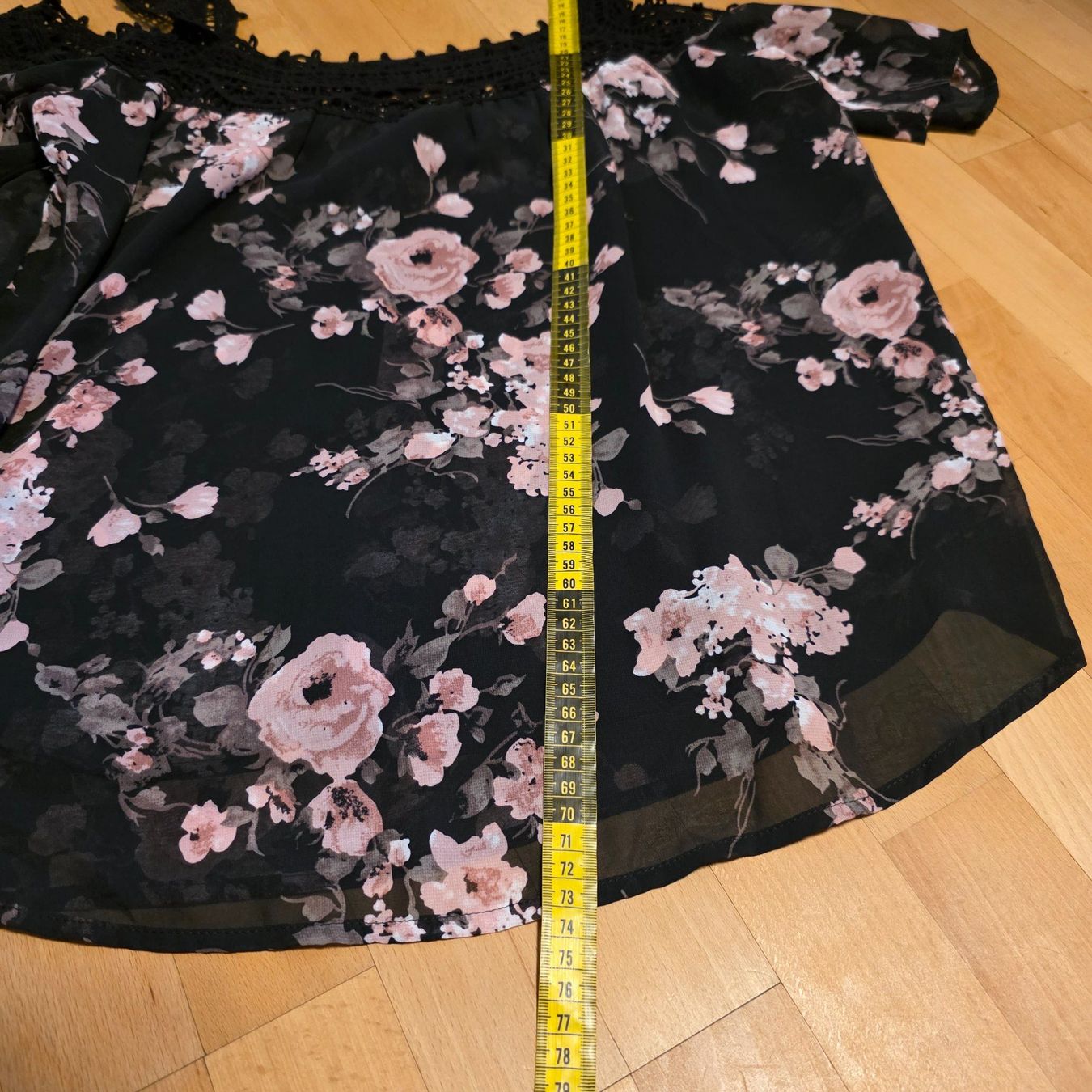 Blusen: Romantische Bluse L Blumen off shoulder – Gebraucht aus Wald ZH von CapLux 3