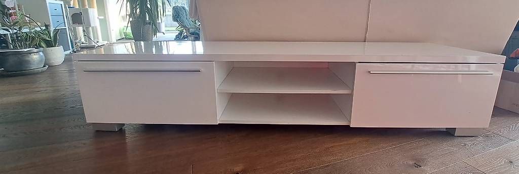 TV Möbel: TV-Möbel – Gebraucht aus Greppen von chr_22d9