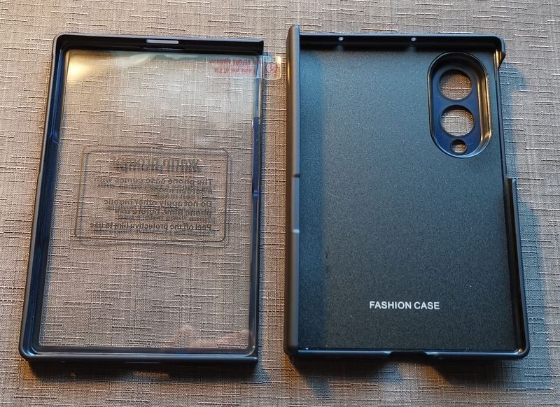 Samsung Coques & Protection écran: Samsung Z Fold 8 case blue "hardglas" – Neuf avec emballage d'origine à Epalinges par swissexpert 4