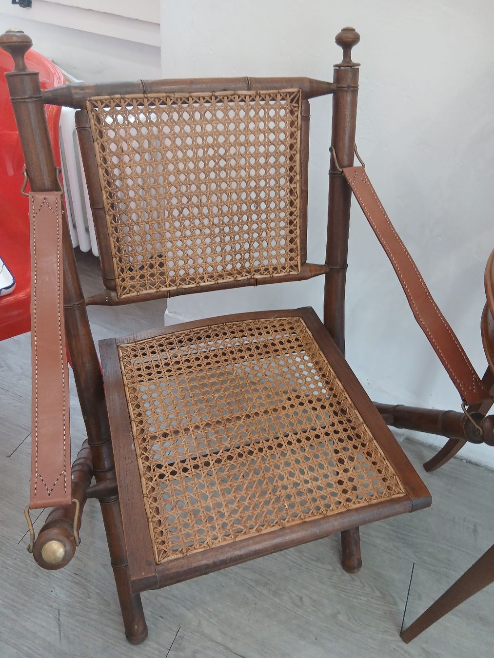 Chaises: ancienne chaise coloniale  – D'occasion à Genève par Mamaison2026