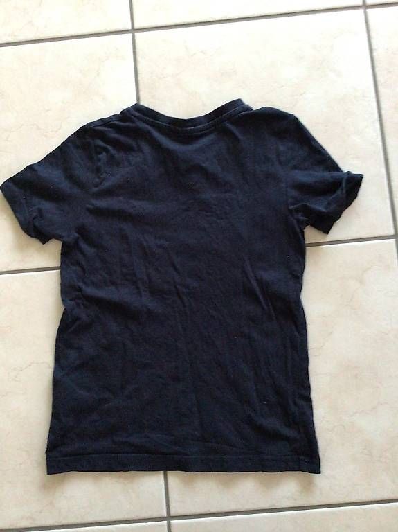 Camicie, T-shirt & Polo: T-Shirt Größe 122/128 – Usato da Zimmerwald venduto da wuff81 2