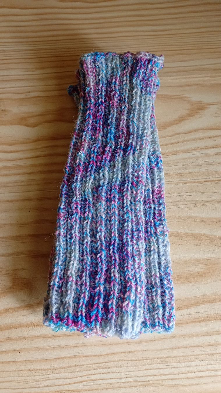 Guanti & manicotti: Pulswärmer – Nuovo e nell'imballaggio originale da melchtal venduto da strickerin