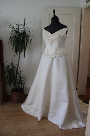 Lohrengel-Brautkleid