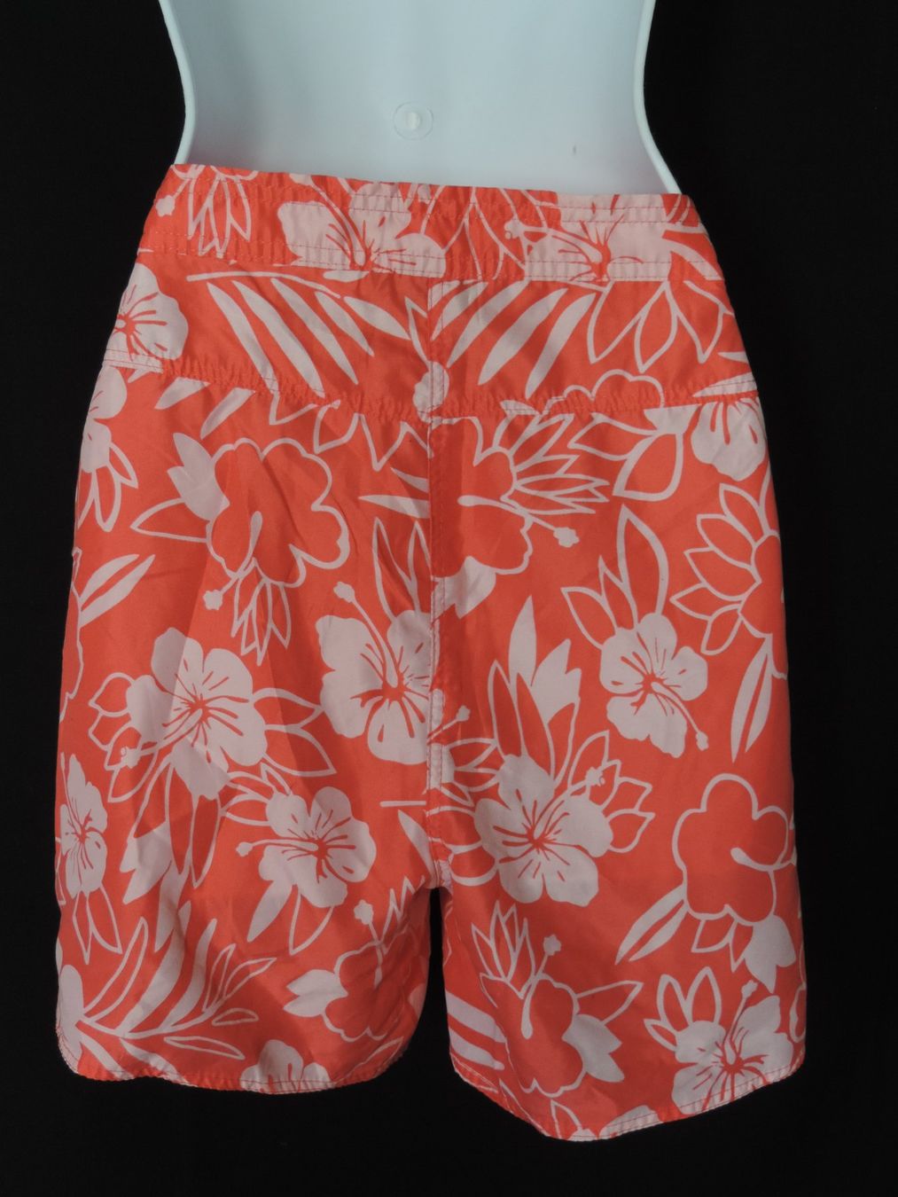Hosen: short rose à fleurs Hawaï – Gebraucht aus Genève von Axelle333 9