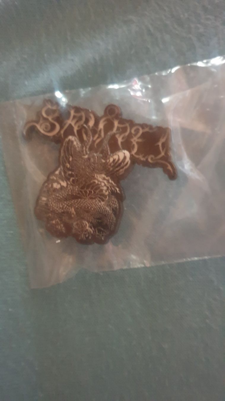Spille & Fermagli: Samael - Worship him Pin / Anstecker neu – Nuovo e nell'imballaggio originale da Grône venduto da Gronibar
