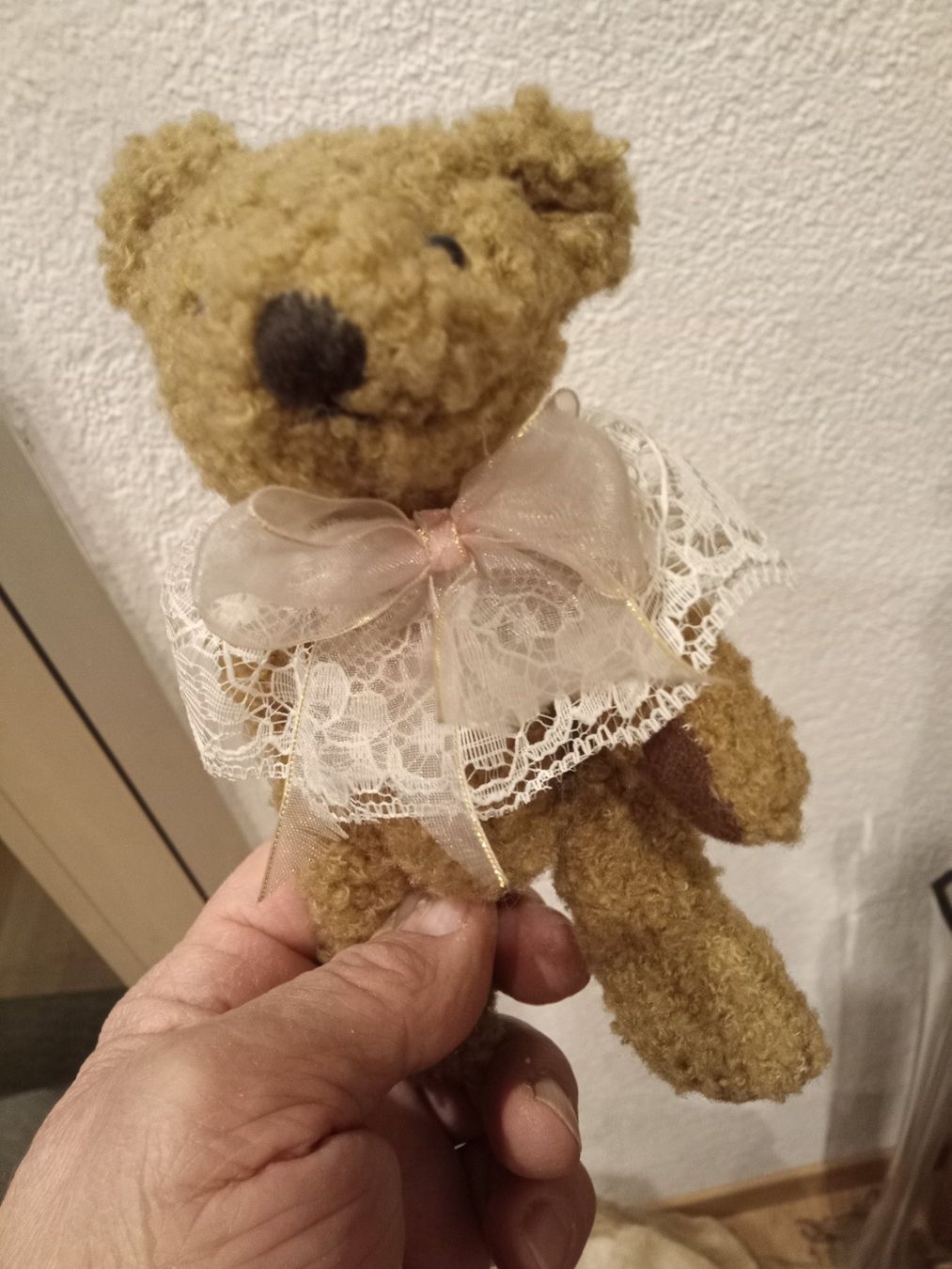 Giocattoli: Alter kleiner Teddybär ab 10 Stutz – Usato da Zürich venduto da edi_c2m6 2