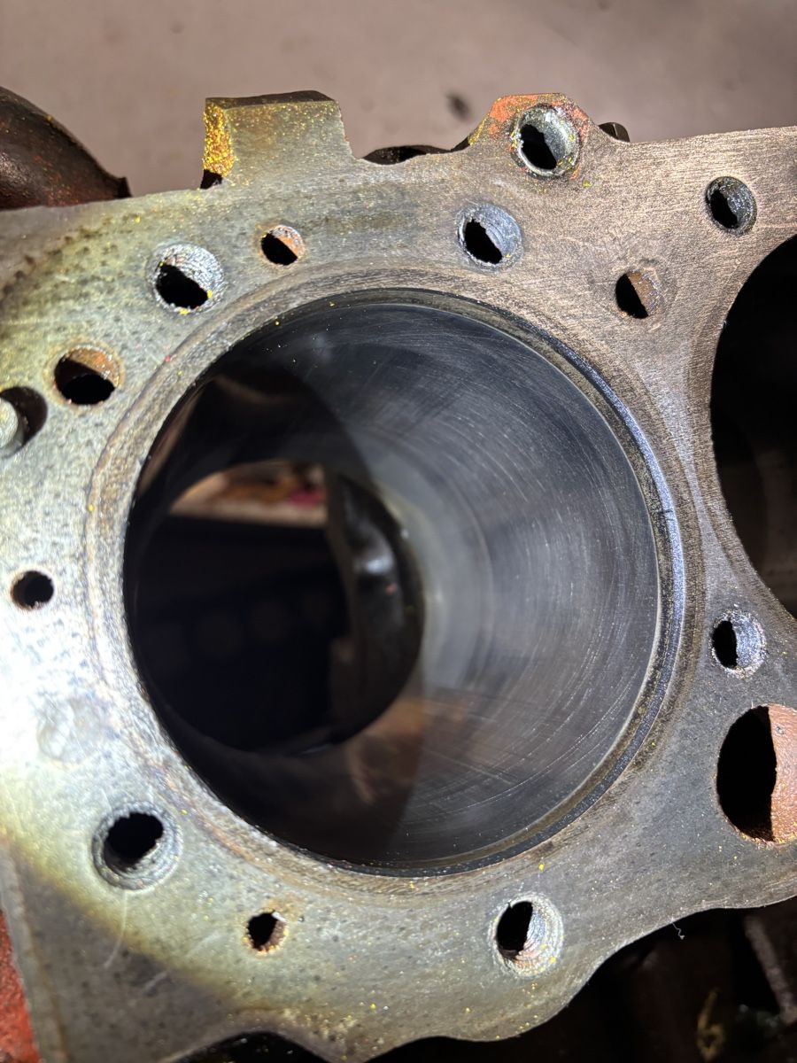 GM Motori: GM 3834810 V8 Motor – Usato da Oberwil BL venduto da nic_pz2y 6