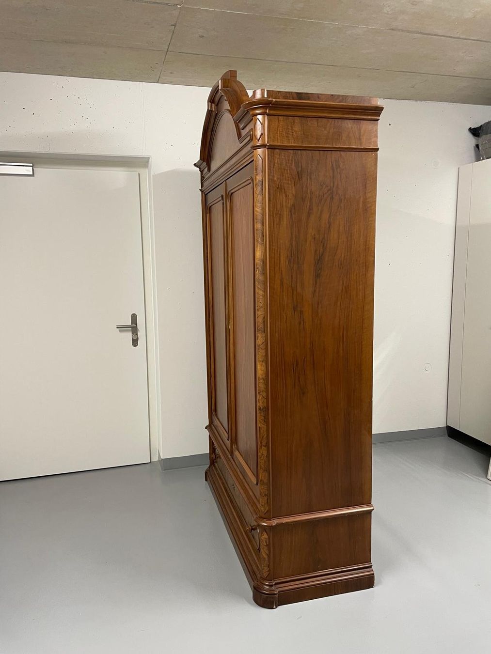 Armadi: Antiker Schrank um 1900 – Usato da Thun venduto da Fra130 1