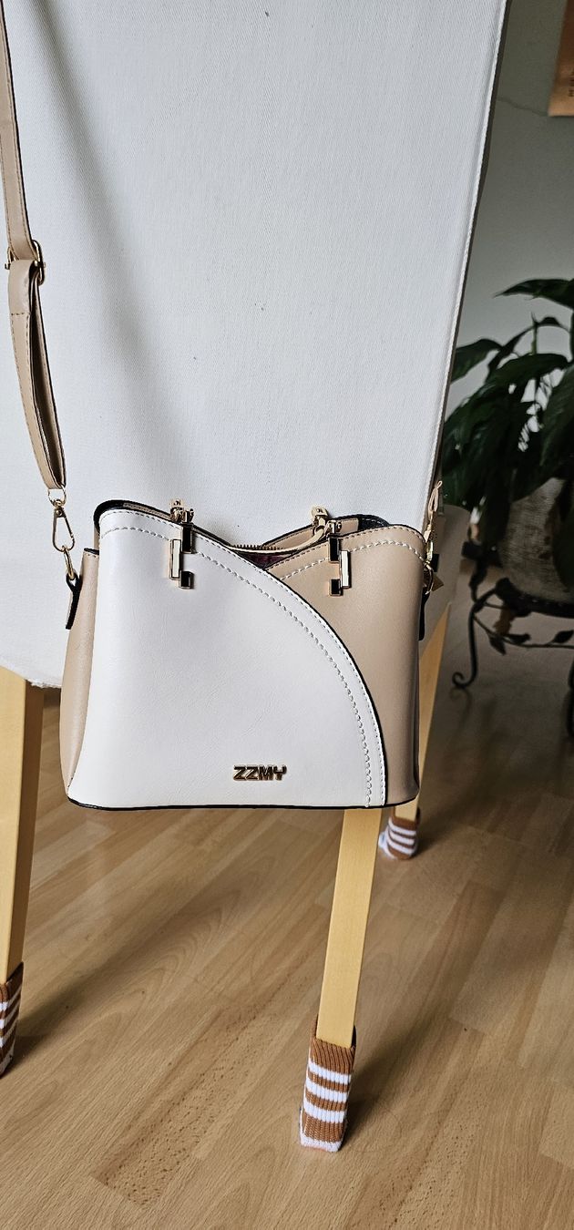 Sacs femmes: Kleine Handtasche – D'occasion à Suberg par nat_qvg5