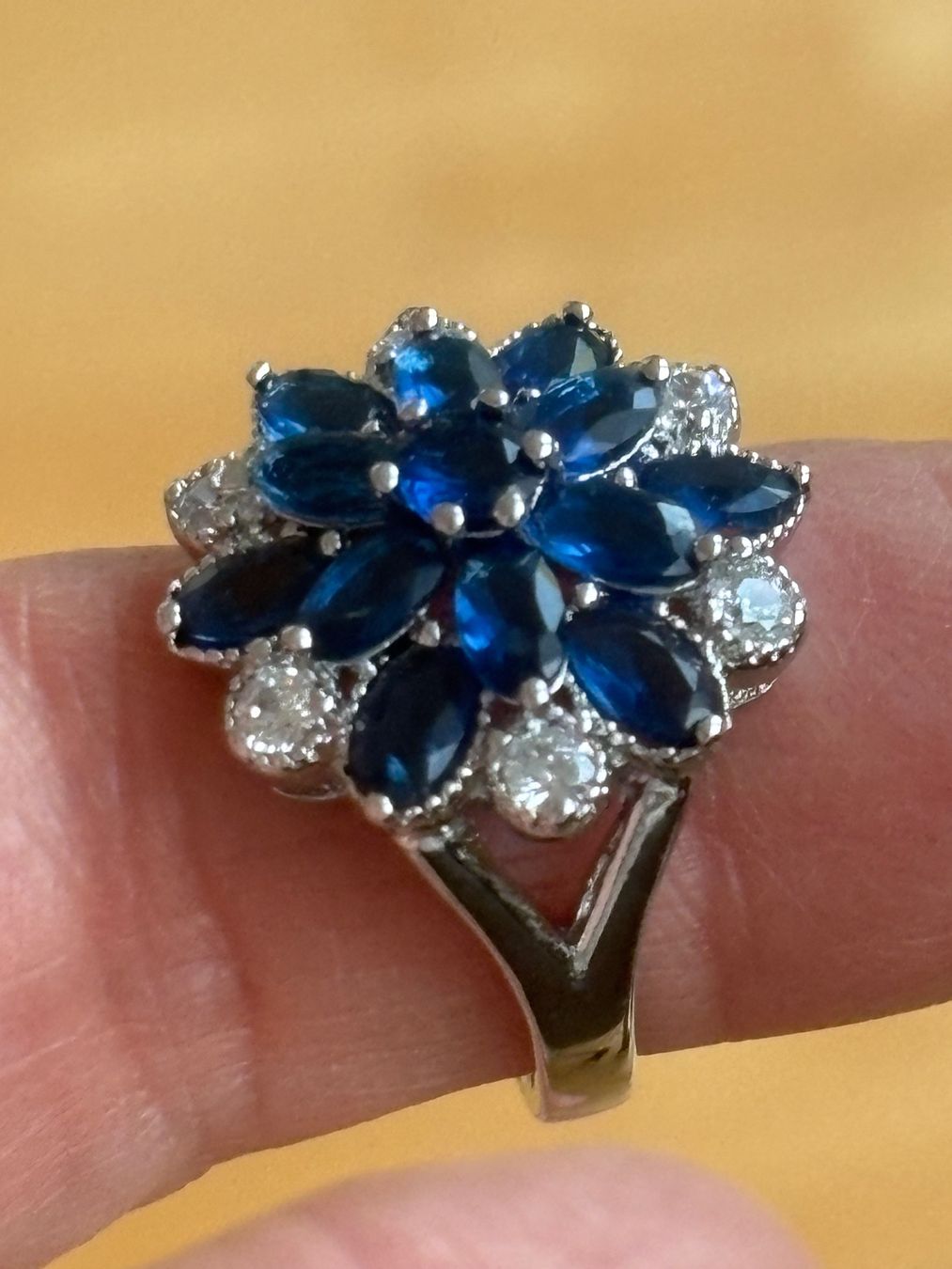 Ringe: Luxus Elegante Gr.17/7 Ring Farbe: Silber /blau – Neu (gemäss Beschreibung) aus Biel-Bienne von Roserosse13 7