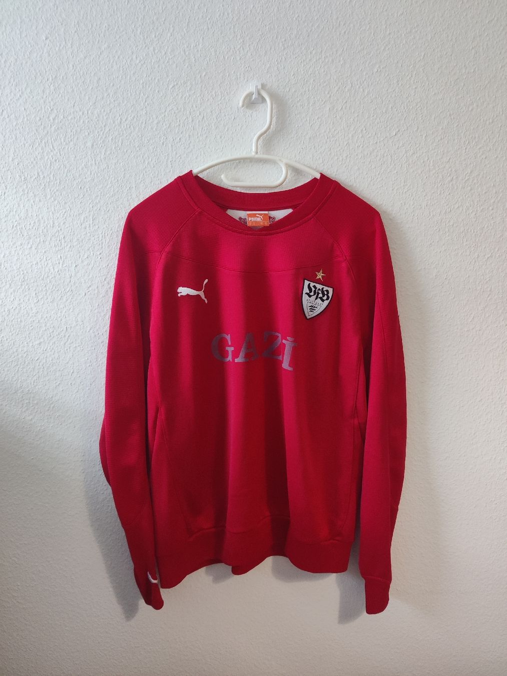 Puma Pullover & Sweatshirts: VFB Stuttgart 2009/10 Trainingspullover (L) – Gebraucht aus Basel von Ringolero