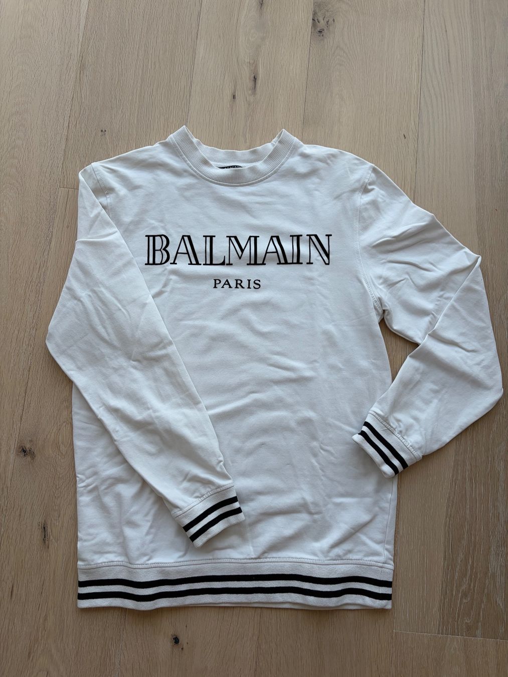 Balmain Maglioni & Felpe: Balmain Paris Pullover, weiss mit Streifen, Grösse M – Usato da Lengnau venduto da yzb_hb59