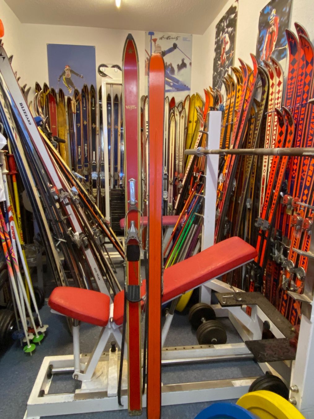 Sci: Niedecker Ski aus den 1950er – Usato da Hergiswil NW venduto da PSenn
