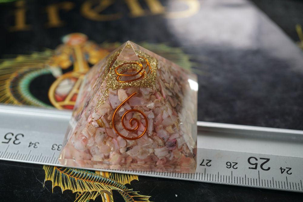 Opal Rosa -Orgonit - Pyramide by TOPSTONE (Defekt) in Eschenbach SG für ...