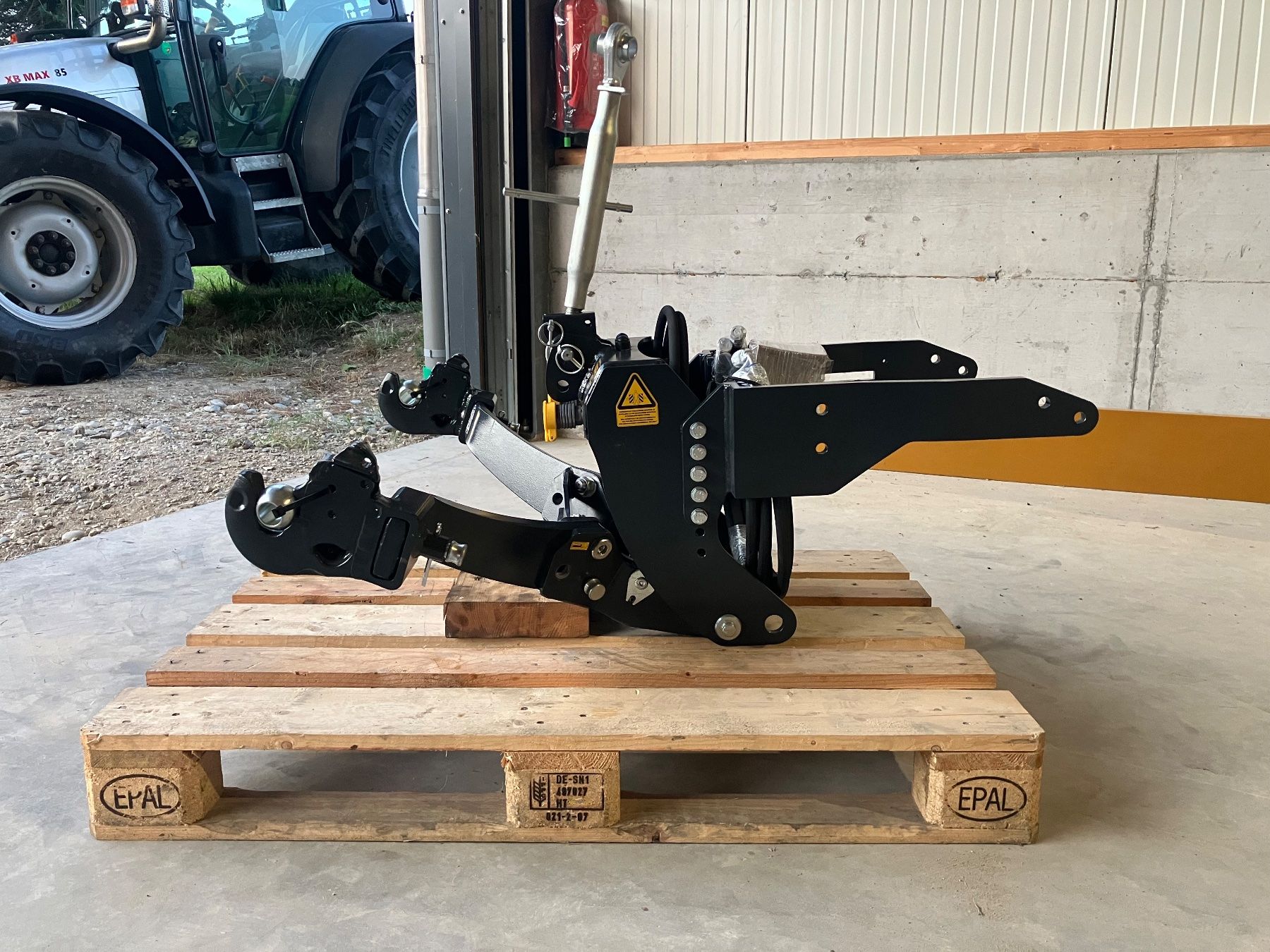 Hürlimann Trattori: Fronthydraulik zu Same Argon, Hürlimann XE – Nuovo e nell'imballaggio originale da Lommis venduto da gorenc-swiss 3