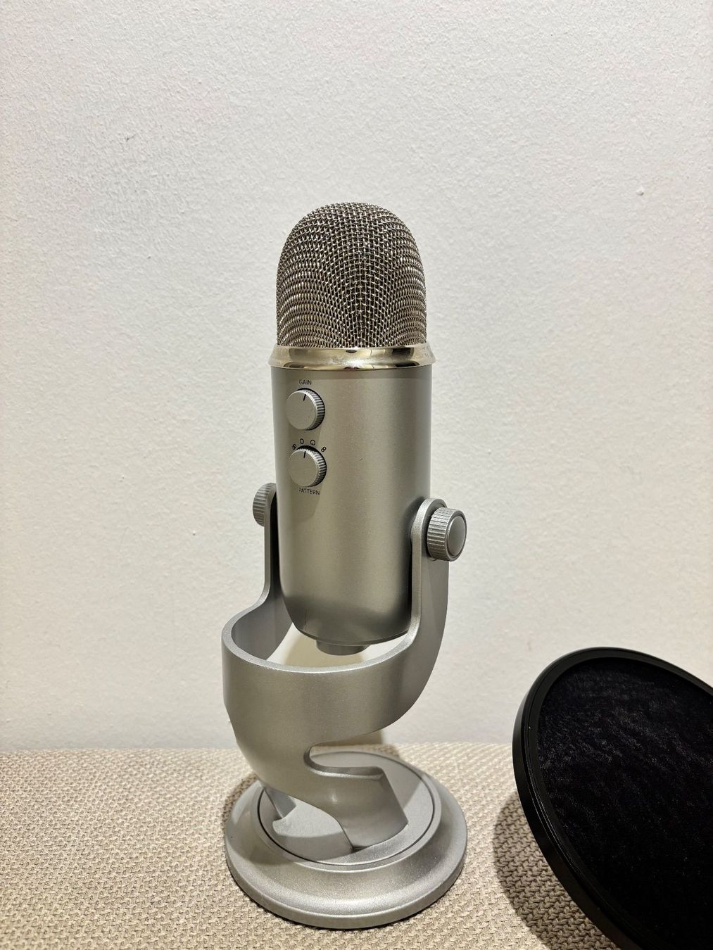 Microphones: Blue Yeti Mikrofon silber – D'occasion à Bottmingen par ana_5hrv 2