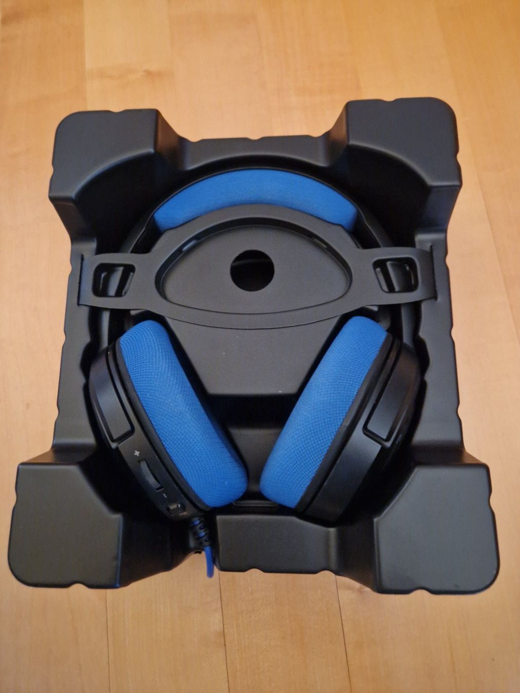 Corsair Cuffie: Corsair HS35 Stereo Gaming Headset – Usato da Muttenz venduto da irina_66 3