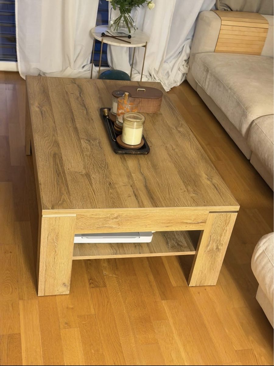Conforama Tische: Solid Oak Coffee Table - Stylish Addition for Your Home – Gebraucht aus Kriens von sar_c22z