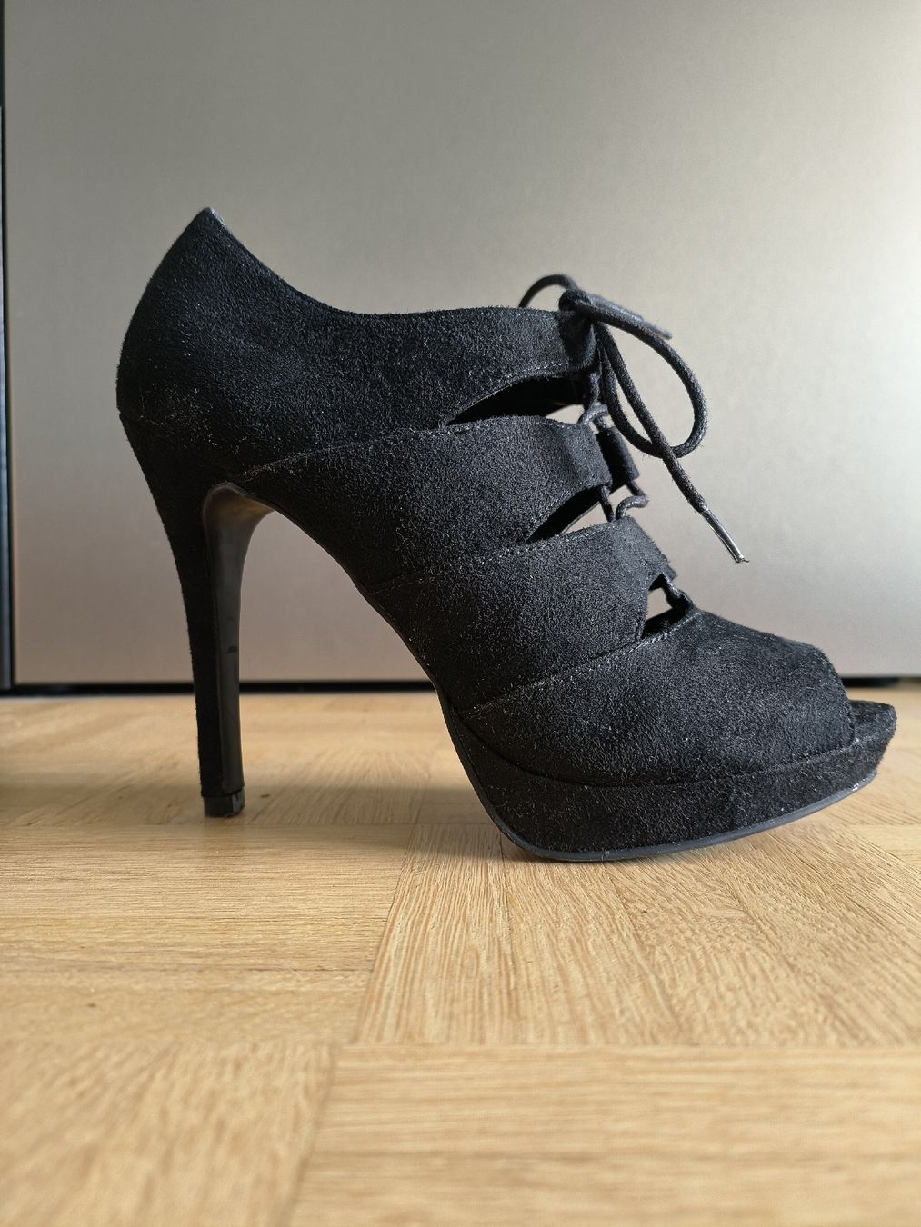 Scarpe da donna: Schwarze High Heels, Grösse 38 (Catwalk) – Nuovo (secondo la descrizione) da Wädenswil venduto da Alina7777 5