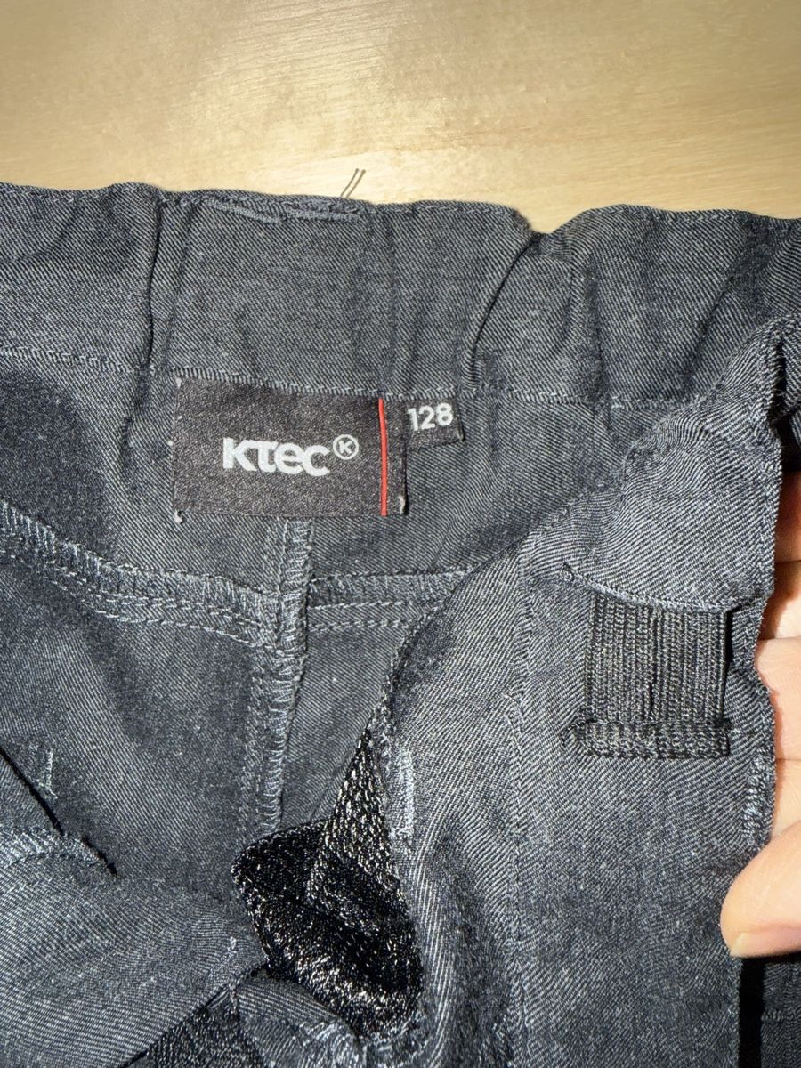 Pantaloni: Mädchen Hosen KTec - Dunkel grau Gr. 128 – Nuovo (secondo la descrizione) da Zürich venduto da Gross9 2