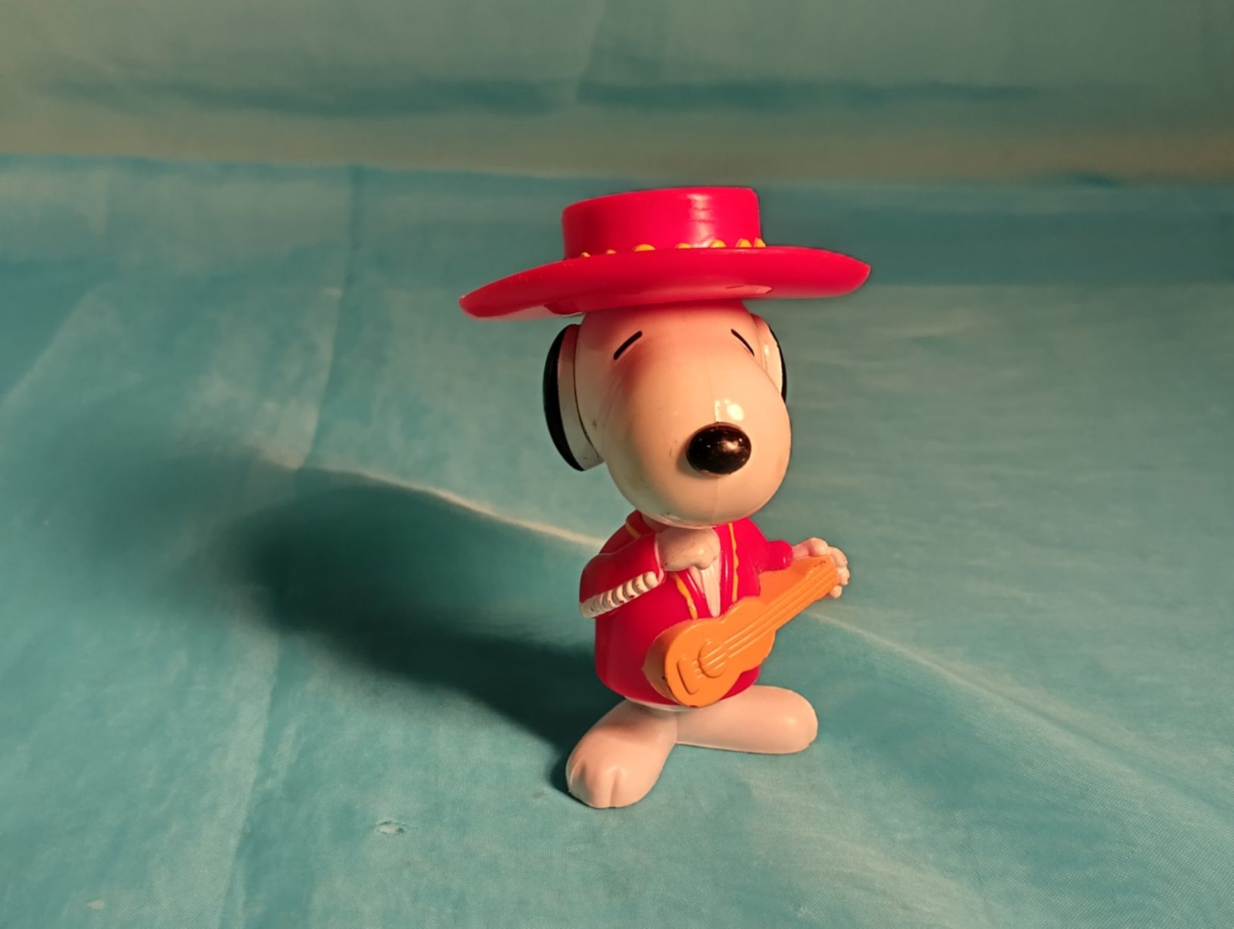 Mc Donald's Statuette: SNOOPY als spanischer Gitarrenspieler, H: 8.5cm – Nuovo (secondo la descrizione) da Bellach venduto da JingleCherry