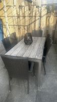 Gartentisch Holz mit 6 Stühlen Rattan Alu grau