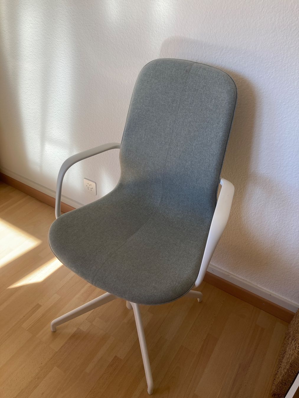 Ikea Stühle: Bürostuhl Ikea – Gebraucht aus Luzern von JasFel