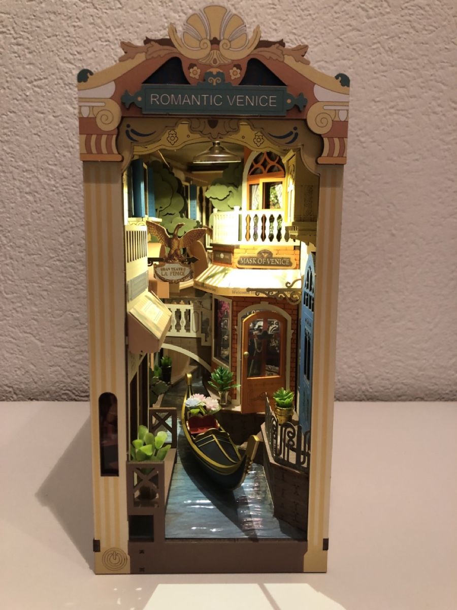 Tutte le decorazioni: Rolife Romantic Venice - Book Nook – Usato da Zollikofen venduto da DelNero