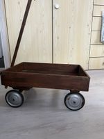 Altes Holz-Chareli mit grossem Stauraum