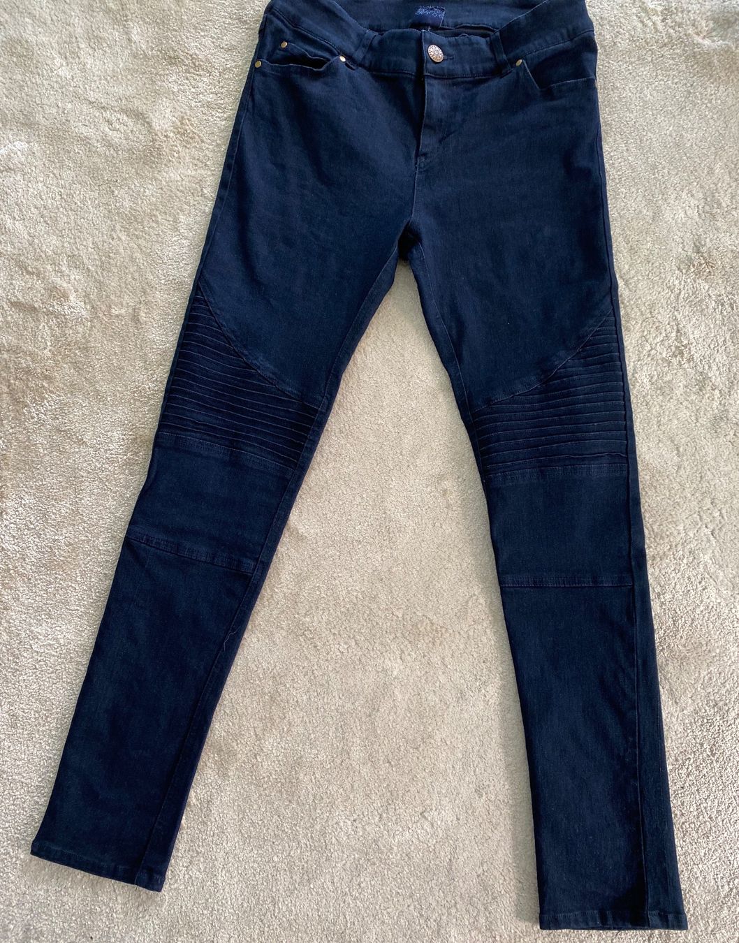 Jeans: Jeans NRG – Nuovo (secondo la descrizione) da Novazzano venduto da ige_cwq5