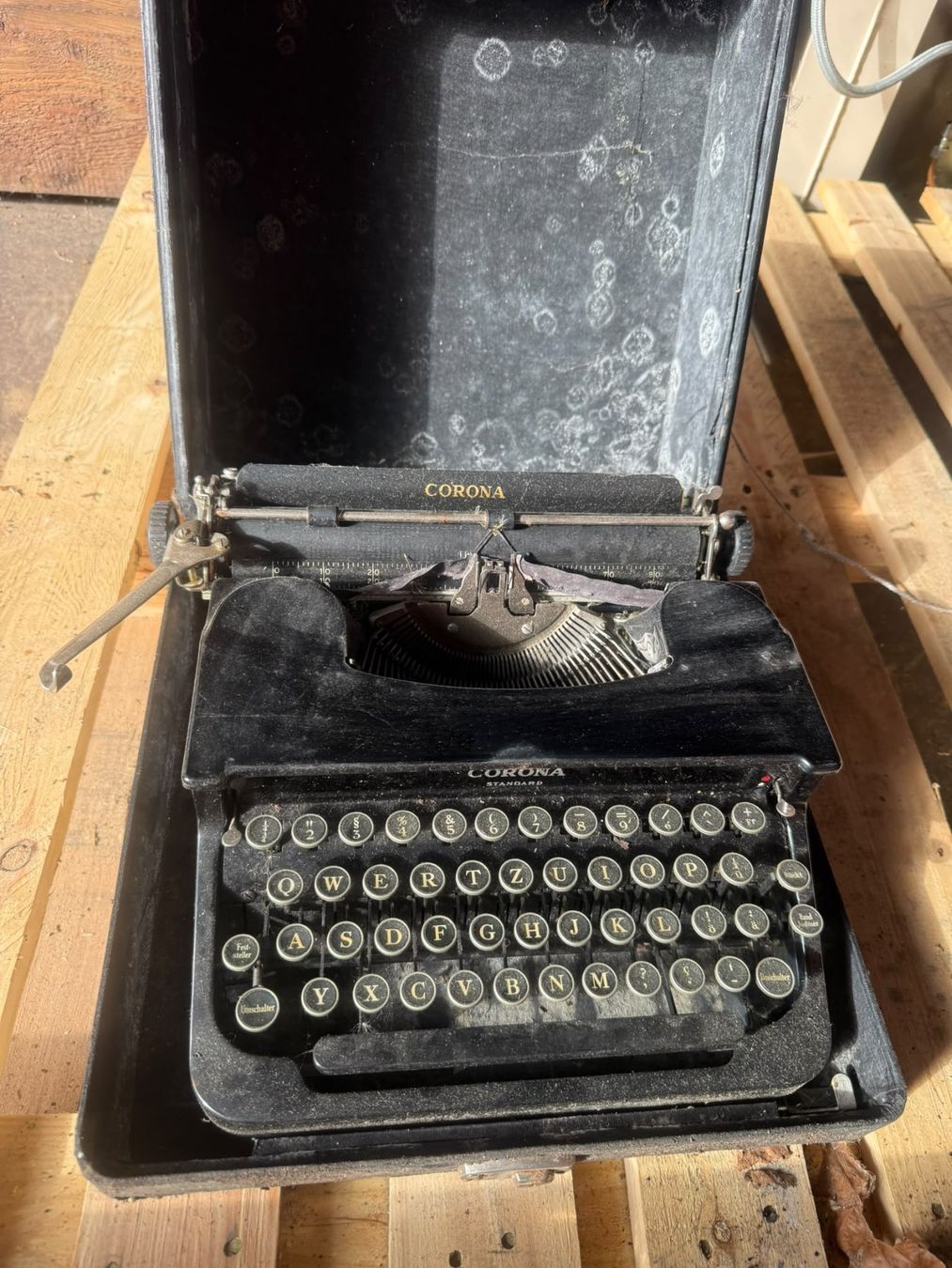 Macchine da scrivere: Antike Schreibmaschine – Usato da Ehrendingen venduto da Hansdampf0 2