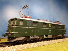 Märklin 3050 __ E Lokomotive SBB Ae 6/6 __ mit OVP _ Spur H0