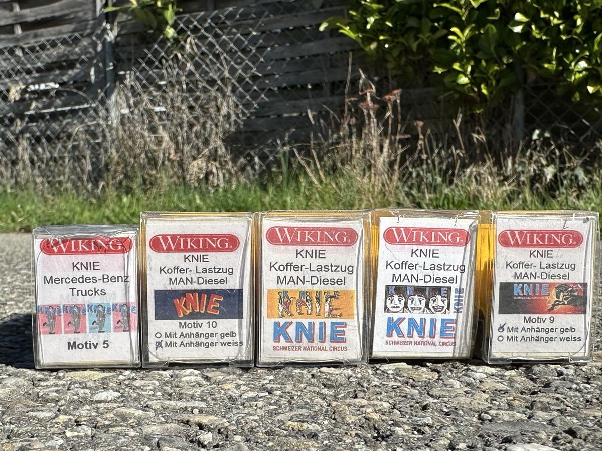 Kit di modellismo & Modellini statici: Set camions cirque Knie – Nuovo e nell'imballaggio originale da Coppet venduto da kenworth111 1