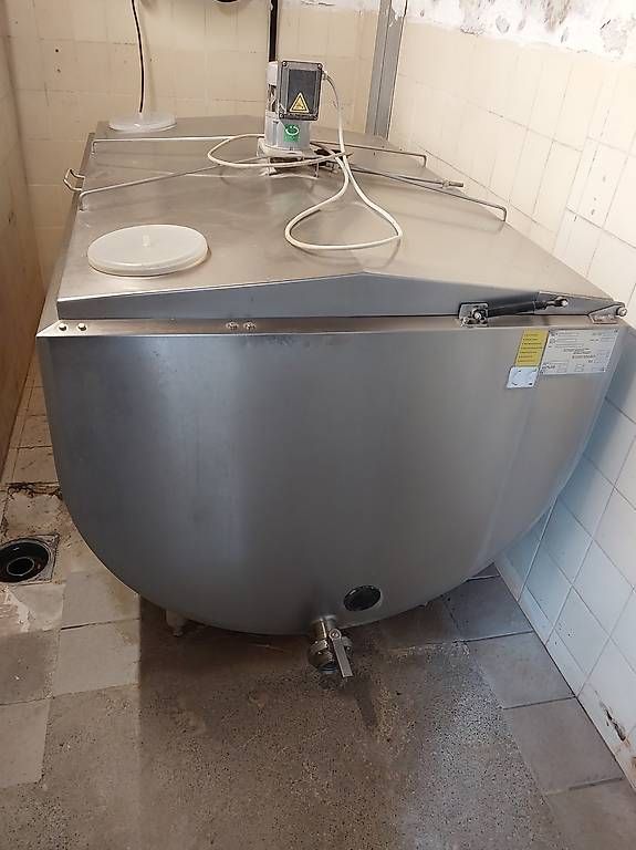 Attrezzature mediche: Vasca refrigerato per il latte – Usato da Breganzona venduto da klimtnofear