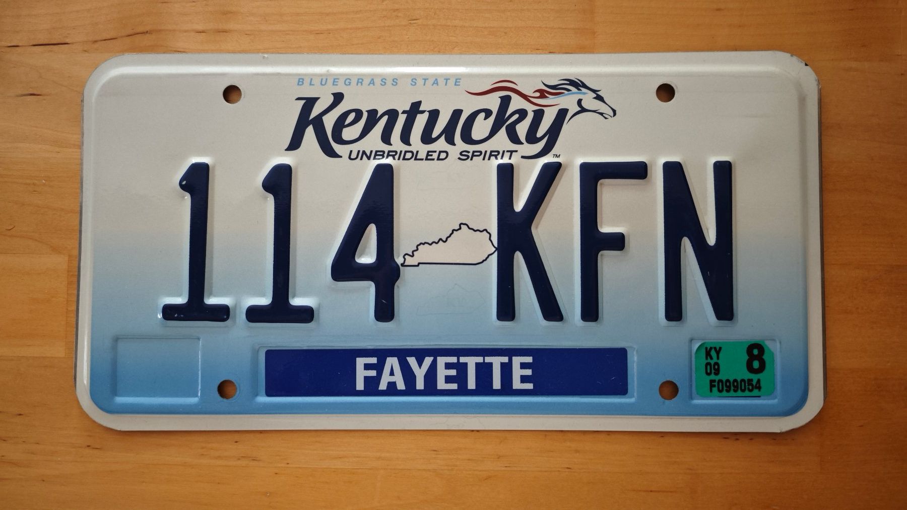 Insegne: US Licence plate Kentucky State – Usato da YVERDON-LES-BAINS venduto da CYBERSALE