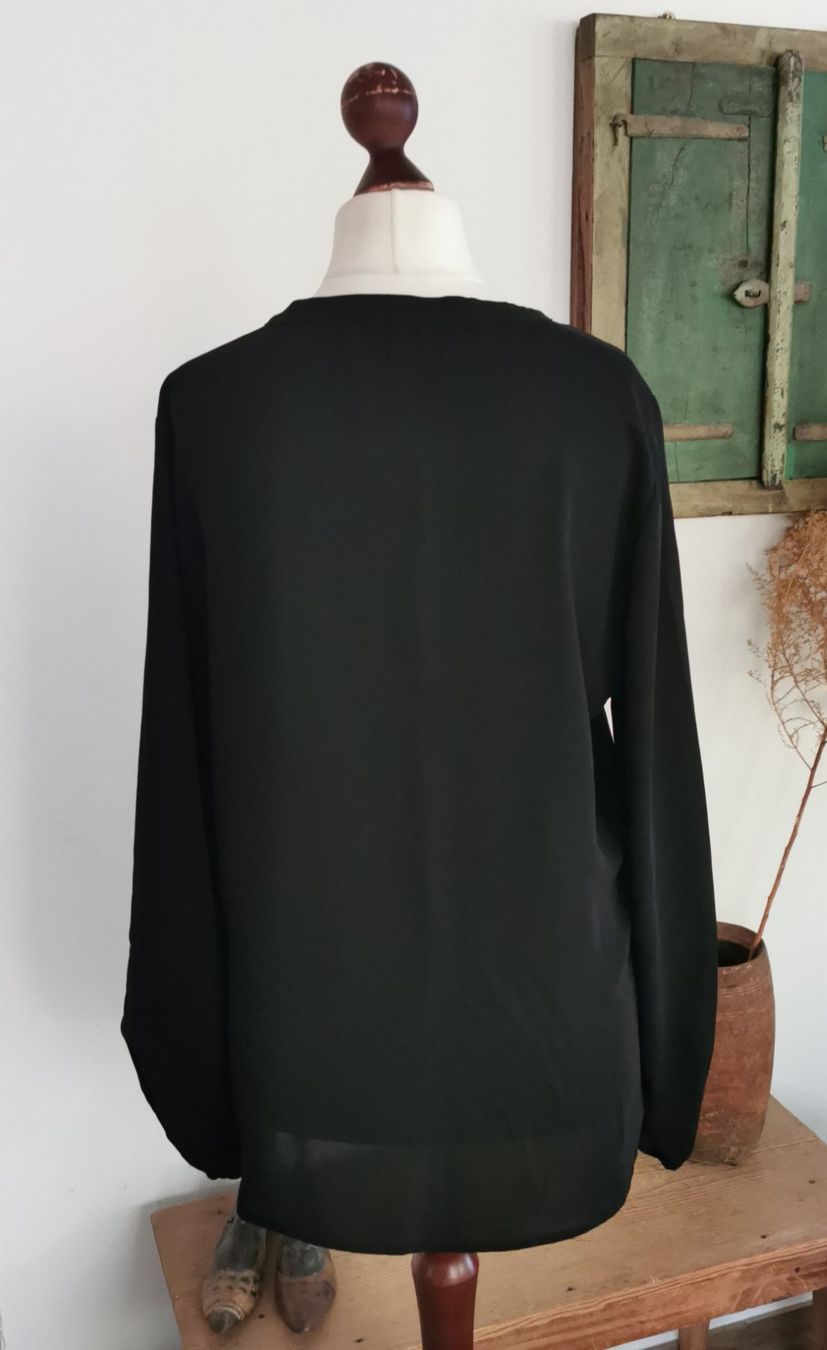 Blusen: EMME Tolle Bluse Gr. 48 – Gebraucht aus gachnang von tibus1 2