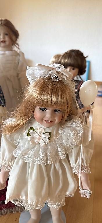 Puppen: diverse handgemachte antike Kinderpuppen – Gebraucht aus Rothrist von Dirtyroman 1