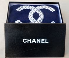 Chanel Schal / châle 74 x 220 cm