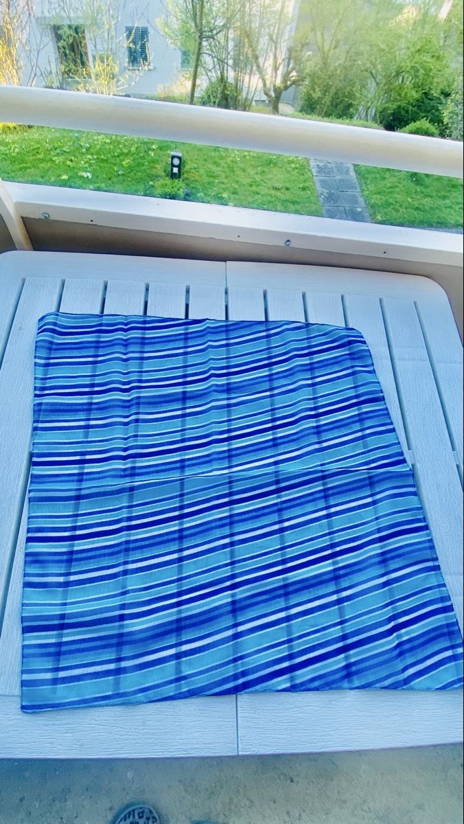 Foulard & Sciarpe: Nicki Tich blau – Usato da luzern venduto da bar_5gtr