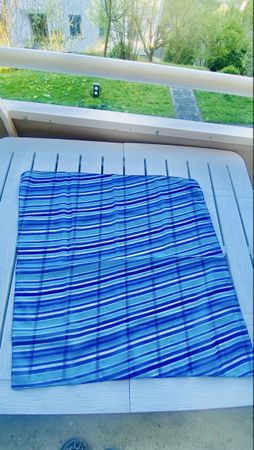 Nicki Tich blau