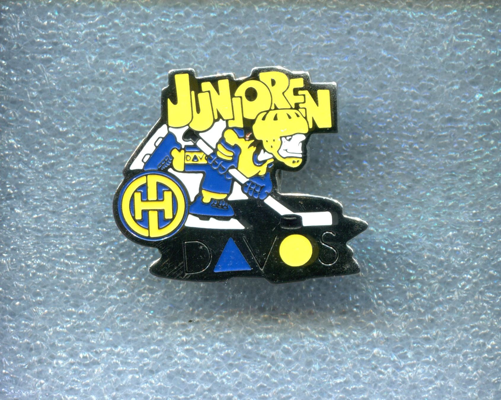 Placchette & Badge: HC DAVOS JUNIOREN – Usato da Winterthur venduto da Sammleroase