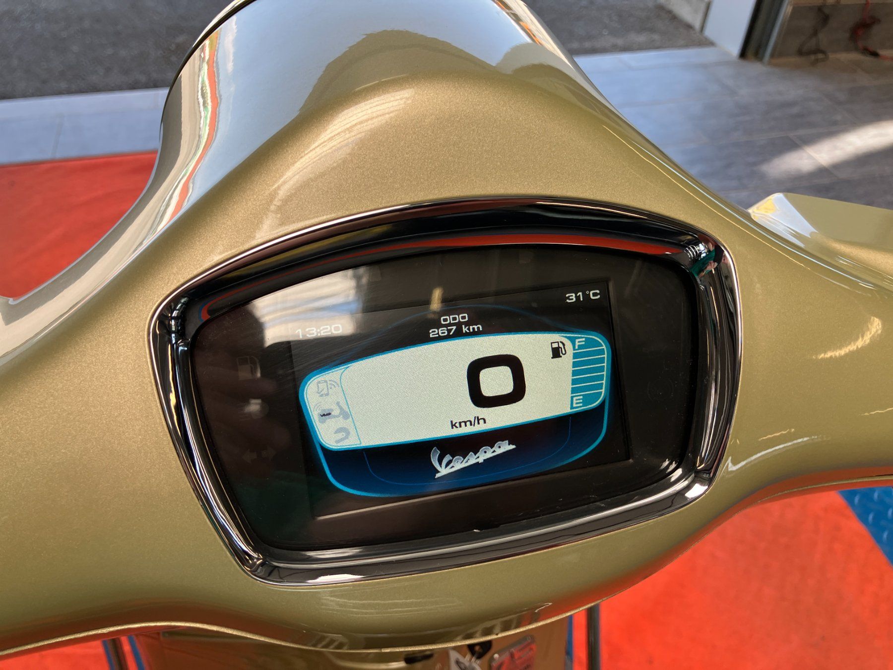 Piaggio Scooter: PIAGGIO Vespa 125 Primavera 75th Anniversary ABS – Nuovo (secondo la descrizione) da Gampelen venduto da Steuer0 5