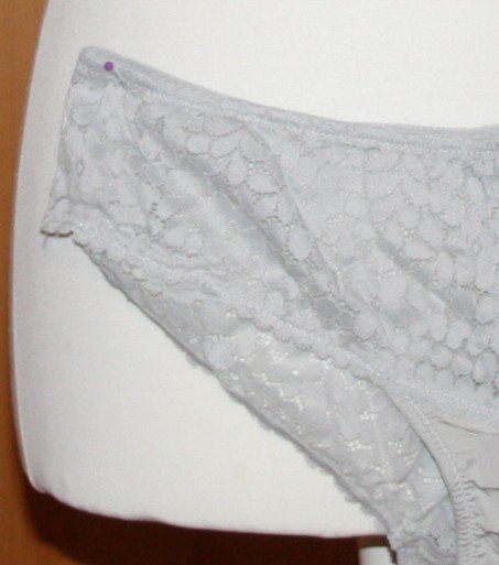 Altra biancheria intima: Set BH und Hose hellgrau Gr. L (22) – Usato da Flüelen venduto da Diversicum-Textil 2