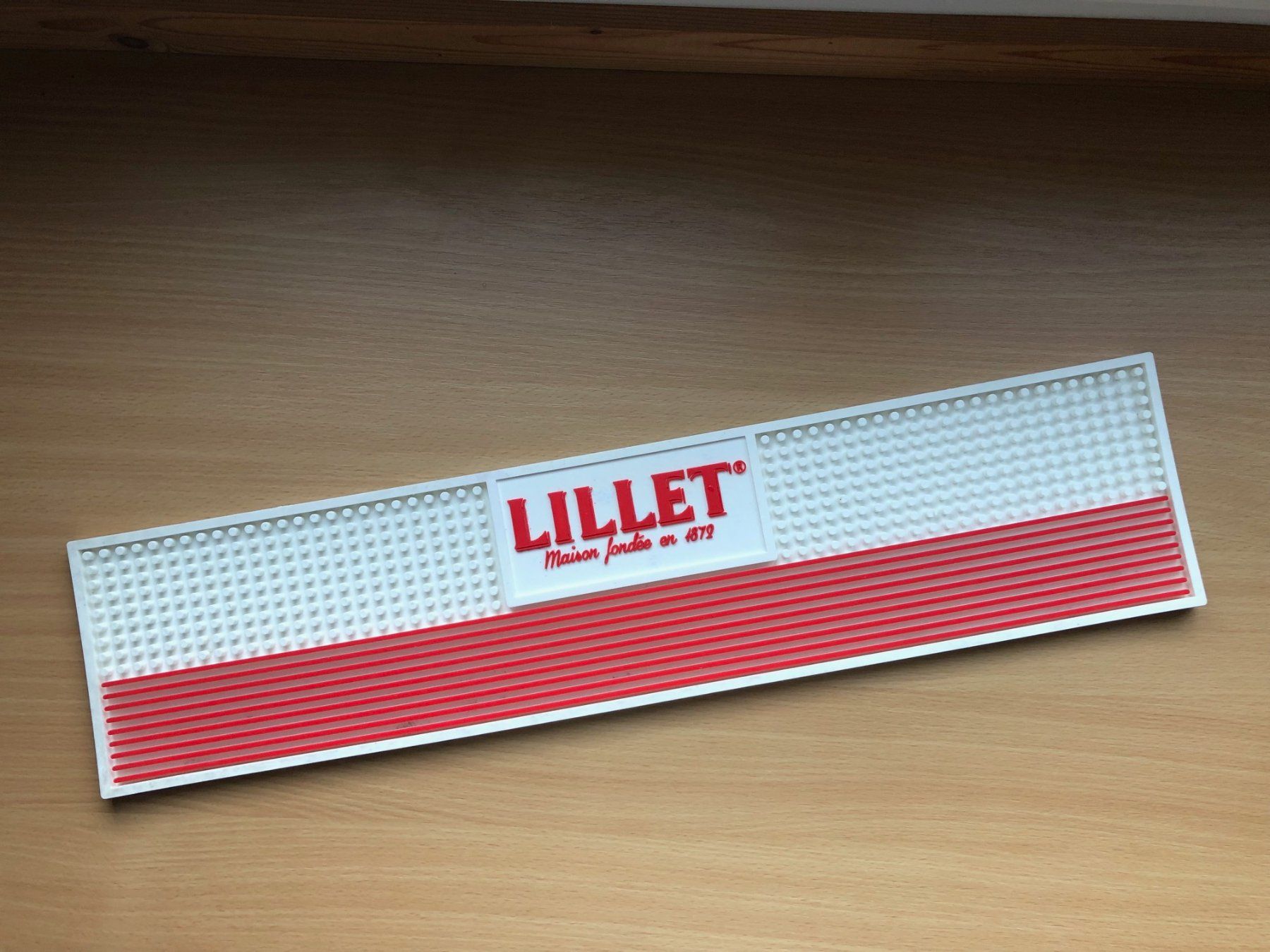 Sottobicchieri: LILLET-Barmatte (weiss/rot) – Usato da Buchs SG venduto da Handyman77
